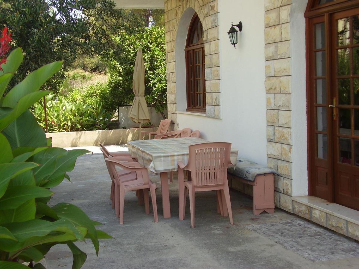 Apartments By The Sea Arbanija, Ciovo - 17332 Trogir Exterior photo